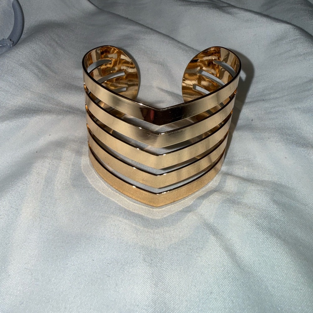 Windsor Gold Chevron Bracelet